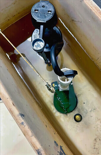 https://blockeddrainstuarthill.com.au/uploads/2025/07/blocked-toilet-36989.jpg