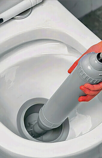 https://blockeddrainstuarthill.com.au/uploads/2025/07/blocked-toilet-64872.jpg